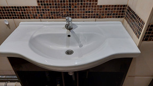 Vannitoa valamu +segisti (2 foto / 3)