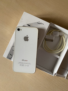 iPhone 4S 16GB (3 фото из 4)