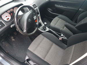 Peugeot 307 OXYGO 1.6 80KW (3 foto / 11)