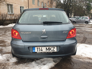 Peugeot 307 OXYGO 1.6 80KW (8 foto / 11)
