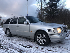 MERCEDES-BENZ E300 TURBODIESEL, 124T (2 foto / 8)
