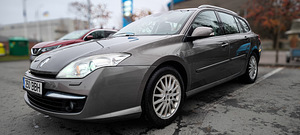 Renault Laguna (2 фото из 7)
