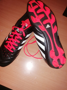 Adidas jalgpalli buutsid 41 (2 foto / 2)