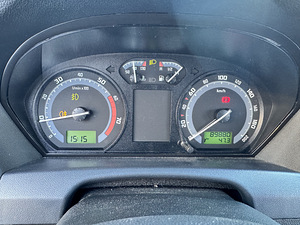 Skoda fabia (7 foto / 12)