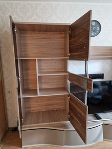 Секция, шкафы (3 фото из 7)