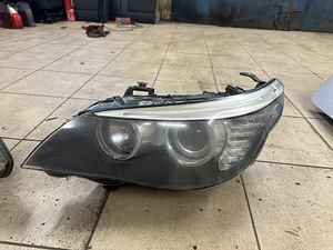 Фары BMW E60/61 facelift (2 фото из 3)
