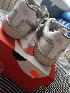 Nike tossud naistele suurus 40 (5 foto / 5)