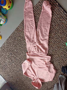 Uus dressikomplekt naistele suurus L -xl (1 foto / 3)