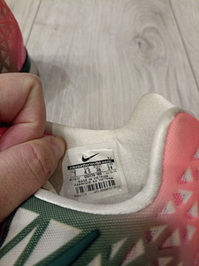 Nike tossud naistele 38 ja sussid 39. Sussid uued (4 foto / 6)