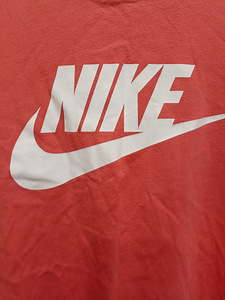 Nike t-särk naistele suurus m (3 foto / 4)