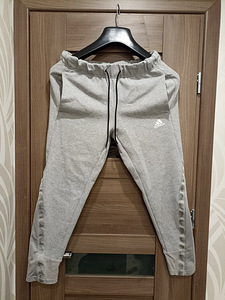 Adidas UUED dressipüksid naistele suurus s (1 foto / 6)