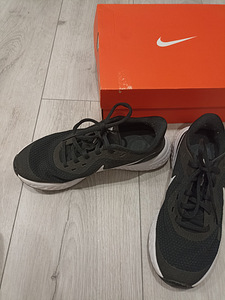 Nike tossud poisile suurus 36 (6 foto / 7)