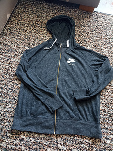 Nike dressipusa naistele suurus L (1 foto / 5)