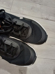 Nike korralikud tossud naistele suurus 40 (5 foto / 8)