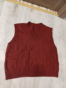 Uus kampsun naistele L ja vest L (3 foto / 6)