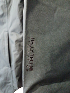 Helly hansen uus parka naistele suurus xl (4 foto / 10)