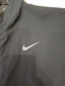Nike nagu uus jope meestele suurus xl (2 foto / 5)