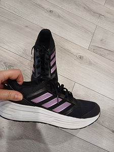 Adidas tossud naistele suurus 42 (3 foto / 7)