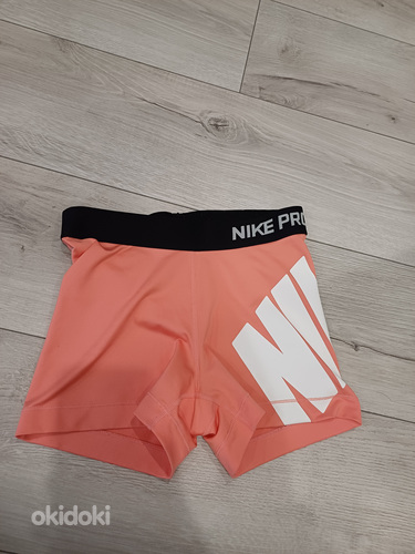 Шорты Nike для девочки размер 134-146 (фото #1)