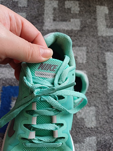 Nike väga korralikud tossud naistele suurus 38.5 (7 foto / 8)