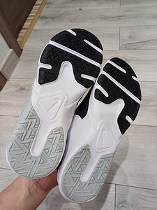 Nike uued tossud tüdrukule suurus 36.5 (3 foto / 6)
