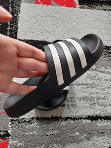 Adidas plätud poisile suurus 37 (3 foto / 4)