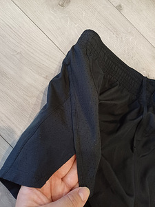 Nike uued lühikesed püksid naistele suurus L (4 foto / 7)