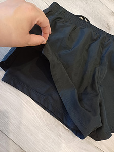Nike uued lühikesed püksid naistele suurus L (7 foto / 7)