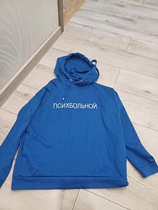 Новый свитшот для мальчика размер S (1 фото из 4)