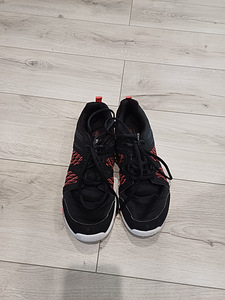 Reebok tossud naistele suurus 40.5 (2 foto / 7)