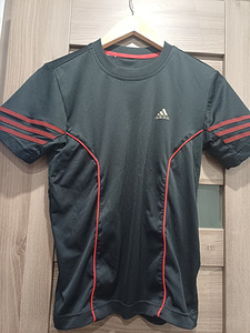 Adidas T-särk poisile 146 (1 foto / 4)