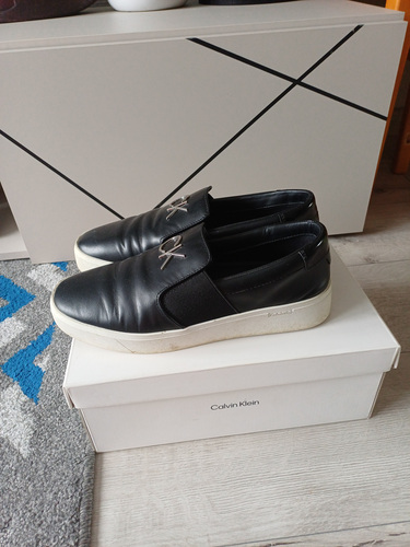 Calvin klein tennised naistele suurus 41