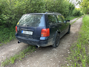 Volkswagen passat 1.8 turbo syncro RWD (4 foto / 7)