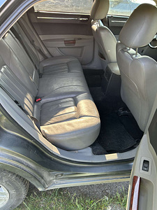 Chrysler 300C 3.0 CRD (11 foto / 12)