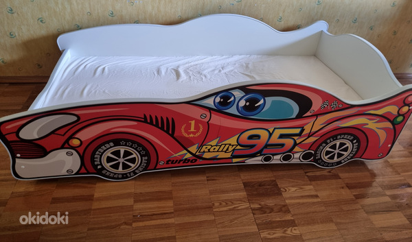 Детская кровать для мальчика Машина (фото #1)