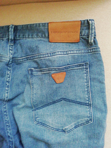 Emporio Armani 34/34 (2 foto / 5)