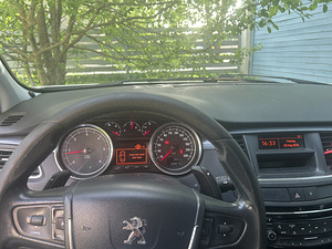 Peugeot 508 (7 фото из 8)