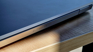 HP EliteBook 1050 G1 UHD 4K 32GB 1TB SSD (3 foto / 8)