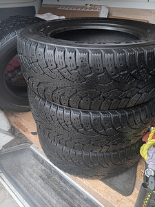 BRIDGESTONE 225x65 R16C (2 foto / 9)