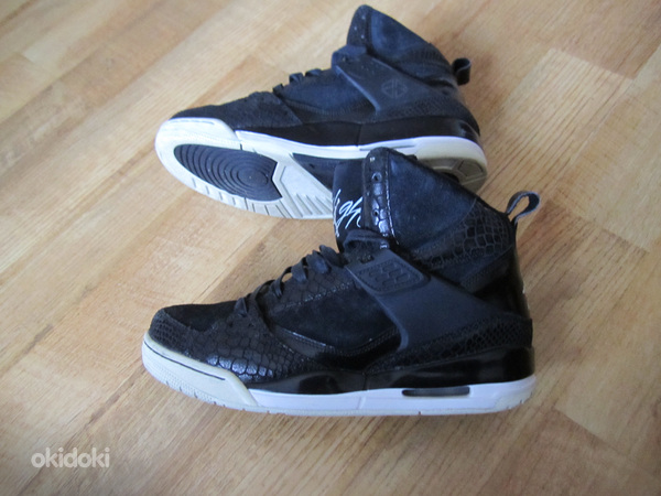 Nike Jordan 42.5 (foto #1)