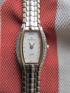 Romanson "Giselle" . Swiss. (24 K. Gold) . Original. (2 foto / 3)
