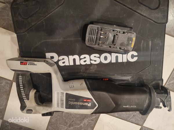 Panasonic 18В/14В тигровая пила, чехол, аккумулятор 5Ач 18В (фото #1)