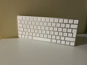 Lühike juhtmevaba Apple Magic Keyboard (2 foto / 2)