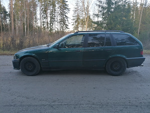 BMW 316i 75kw (2 foto / 11)