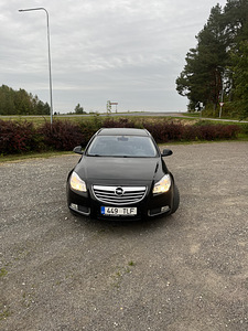 Opel Insignia 2.0 118kW (7 foto / 9)