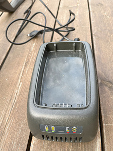 STIGA AKULUMELABIDAS ST 300e + aku ja akulaadija (8 foto / 10)