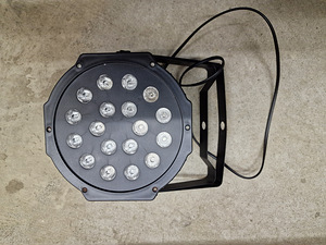 RGB 18PAR DMX-512 LED projektor (1 foto / 3)
