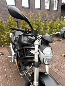 Ducati Monster 696 (5 foto / 10)