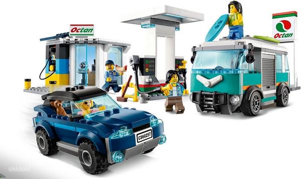LEGO City станция обслуживания 60257 (фото #3)