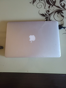 MacBook Pro Retina 13" 2013 i5/8gb/256gb (1 foto / 2)